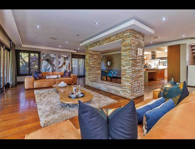 15 BEDROOM HOTEL FOR SALE IN WATERFALL